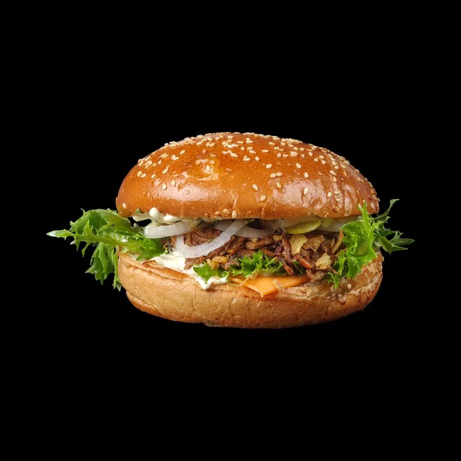 Бургер грибной с рваной свининой BBQ
